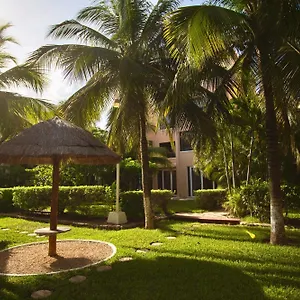 Loft With Pool - A Few Steps From The Beach! Apartamento